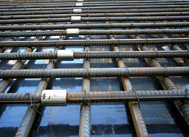 南宫为什么建楼房时，要在钢筋上加一排小圆环？原来作用这么大